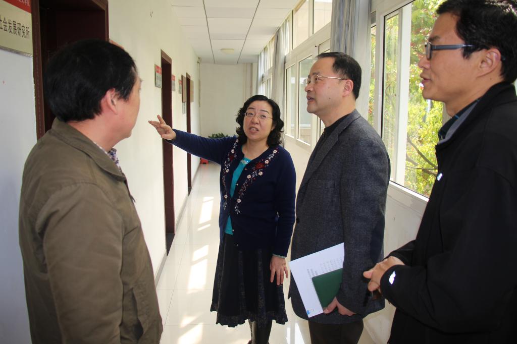 校党委书记何光彩赴十大买球的正规网站调研