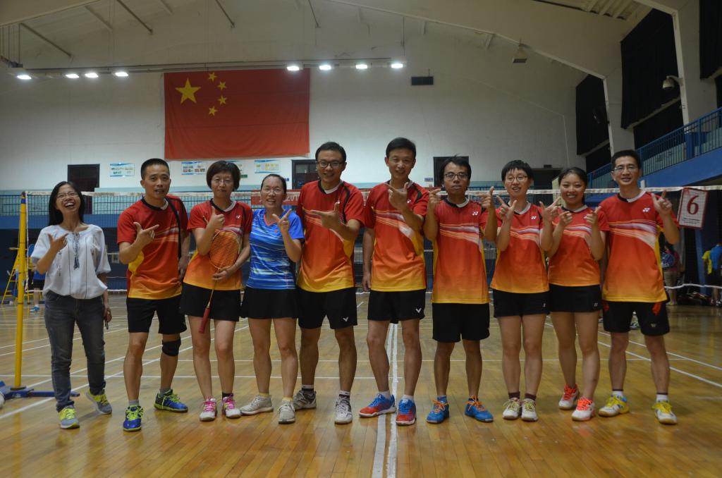 历史性突破-十大买球官网羽毛球队挺进校四强