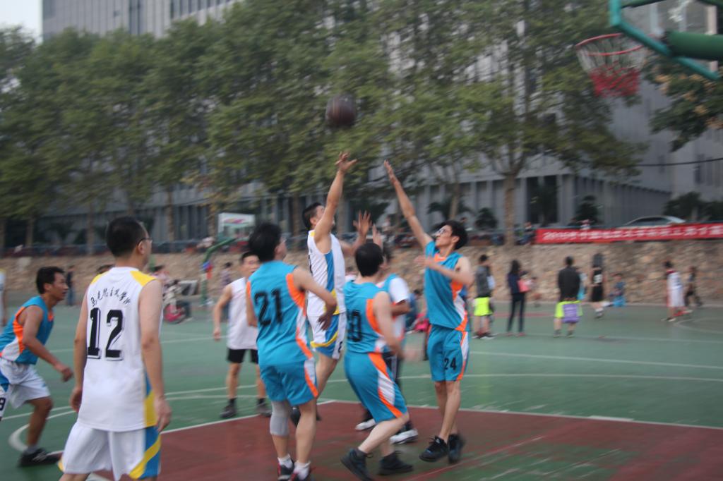 十大买球官网男篮赛出马院精神