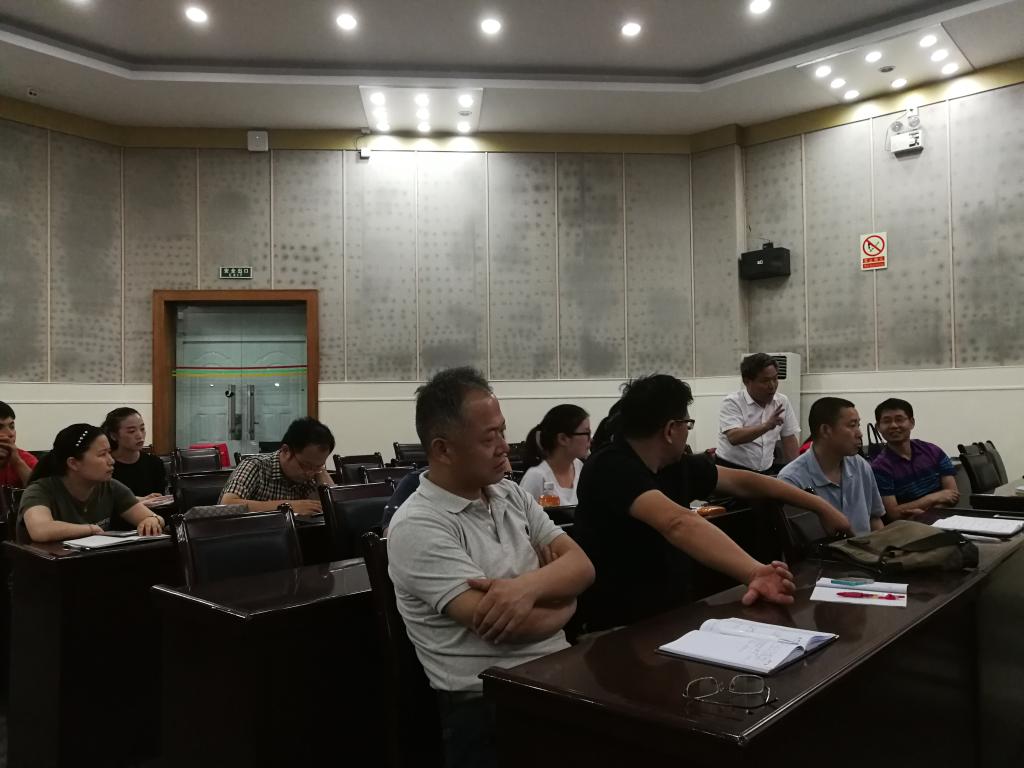 陈大文教授做客十大买球官网“名家讲坛”暨“思想道德修养与法律基础”集体备课会