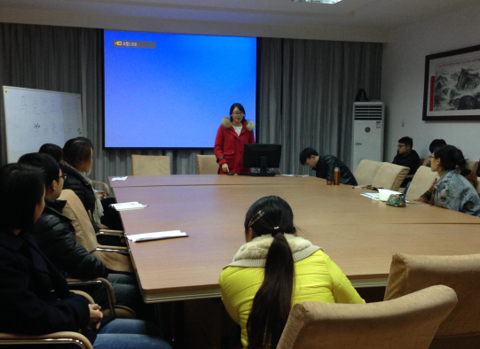 十大买球官网举办研究生学术科研经验交流分享会