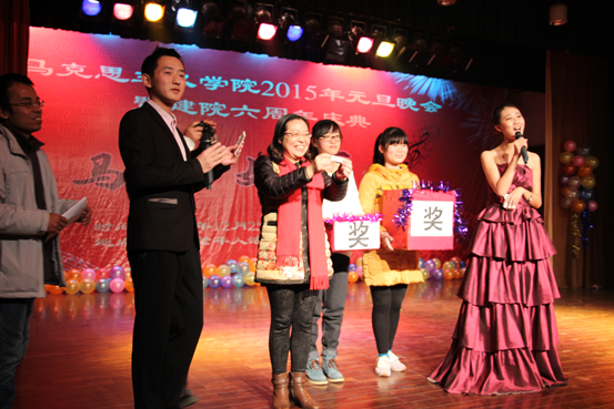 十大买球官网2015年师生联谊元旦晚会暨建院六周年庆典圆满落幕 十大买球官网2015年师生联谊元旦晚会暨建院六周年庆典圆满落幕