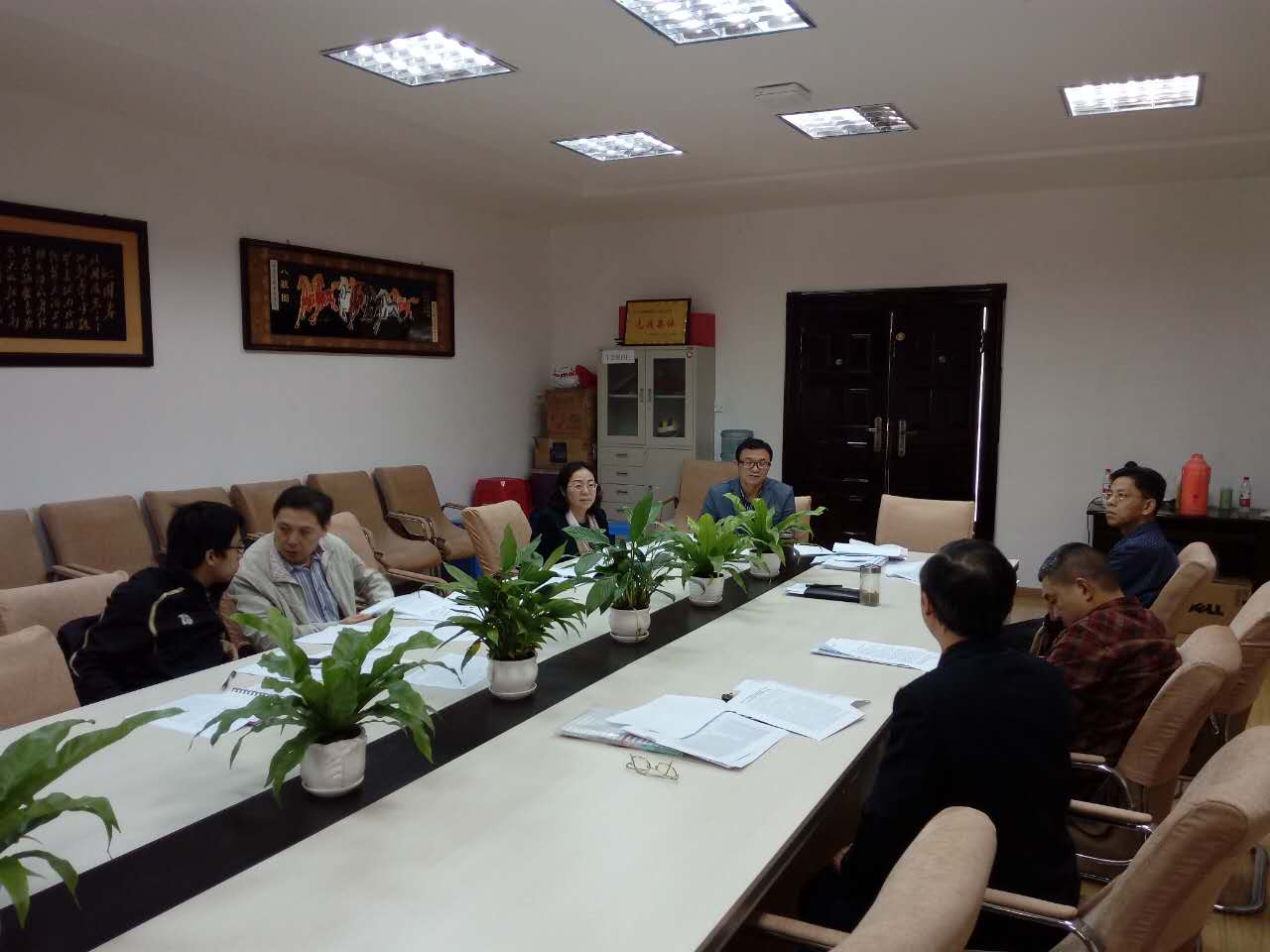 十大买球官网党委召开“两学一做”学习教育专题会议