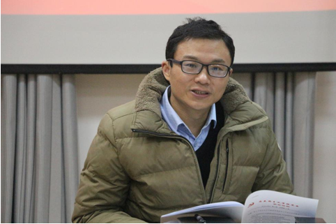 【两学一做】学院党委书记侯志军带领十大买球官网学生干部学习习近平在高校思想政治工作会议上的讲话精神